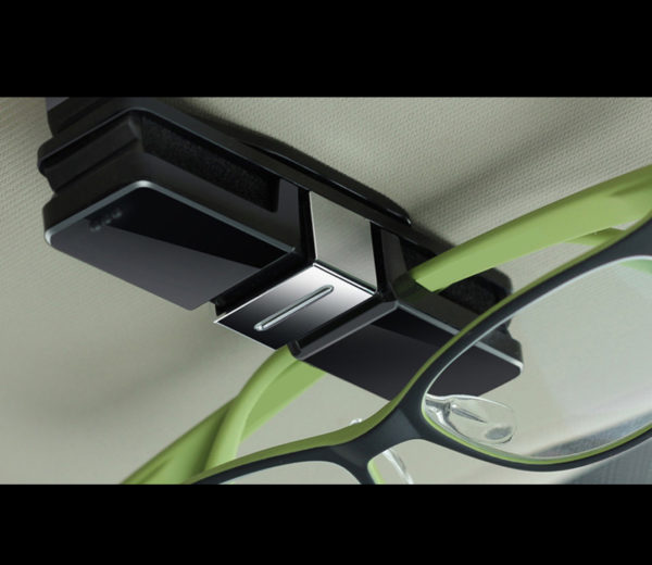 Sunglasses Clip on Visor - Image 3