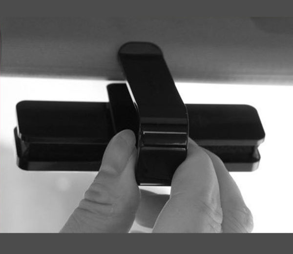 Sunglasses Clip on Visor - Image 6
